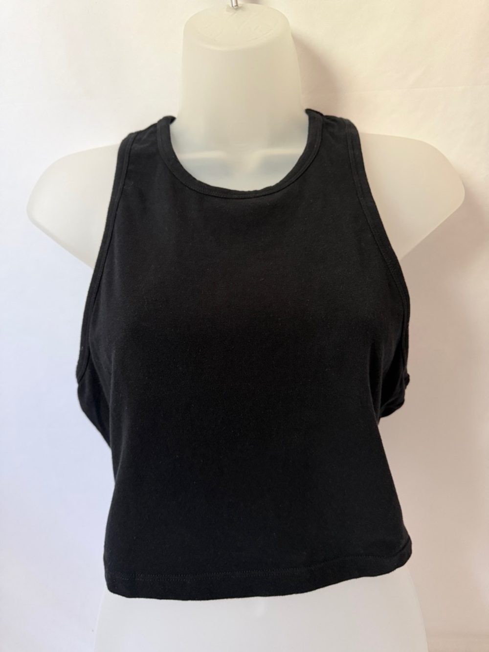 Savvi Black Cropped Tank Top - Women